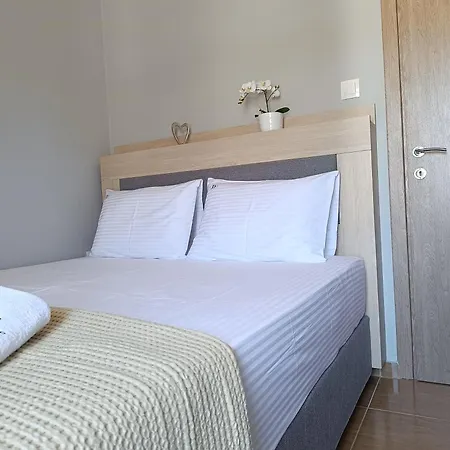 Dimitra#relaxhomekallithea