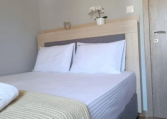 Dimitra#relaxhomekallithea