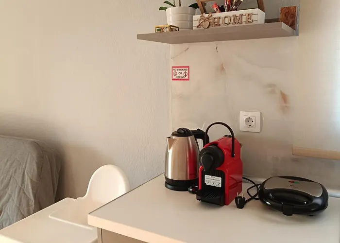 Dimitra#relaxhomekallithea شقة *